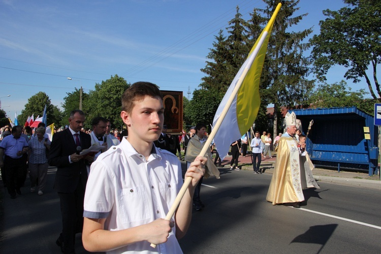 Powitanie ikony MB Częstochowskiej w parafii Chrystusa Dobrego Pasterza w Łowiczu