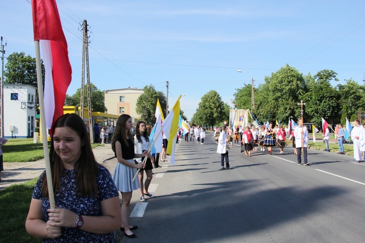 Powitanie ikony MB Częstochowskiej w parafii Chrystusa Dobrego Pasterza w Łowiczu