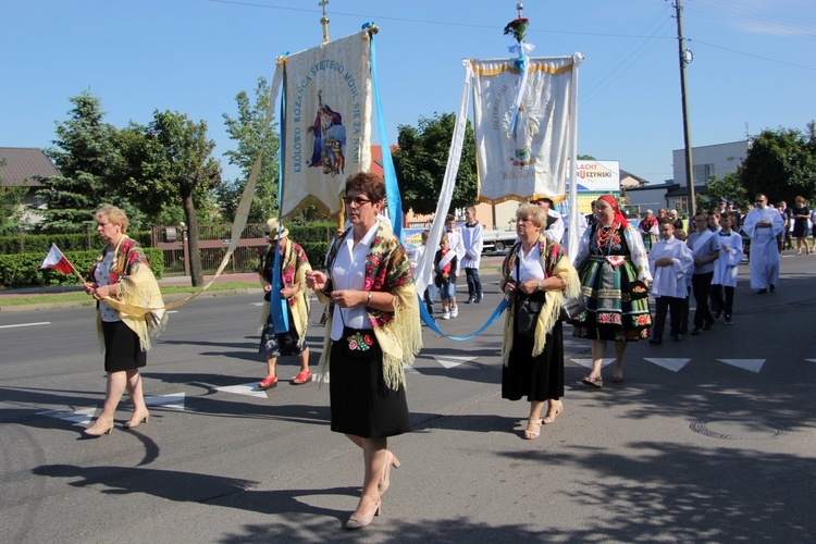 Powitanie ikony MB Częstochowskiej w parafii Chrystusa Dobrego Pasterza w Łowiczu