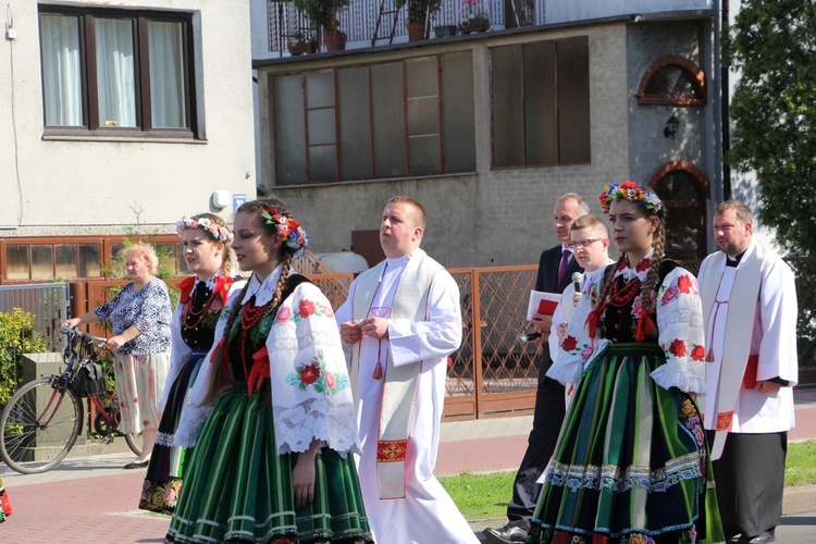 Powitanie ikony MB Częstochowskiej w parafii Chrystusa Dobrego Pasterza w Łowiczu