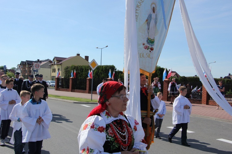 Powitanie ikony MB Częstochowskiej w parafii Chrystusa Dobrego Pasterza w Łowiczu