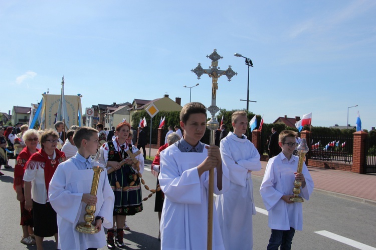 Powitanie ikony MB Częstochowskiej w parafii Chrystusa Dobrego Pasterza w Łowiczu