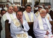 Pielgrzymka duchowieństwa do grobu św. Jadwigi