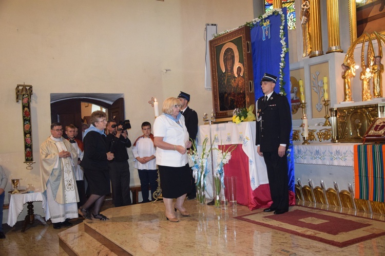 Powitanie ikony MB Częstochowskiej w Łyszkowicach