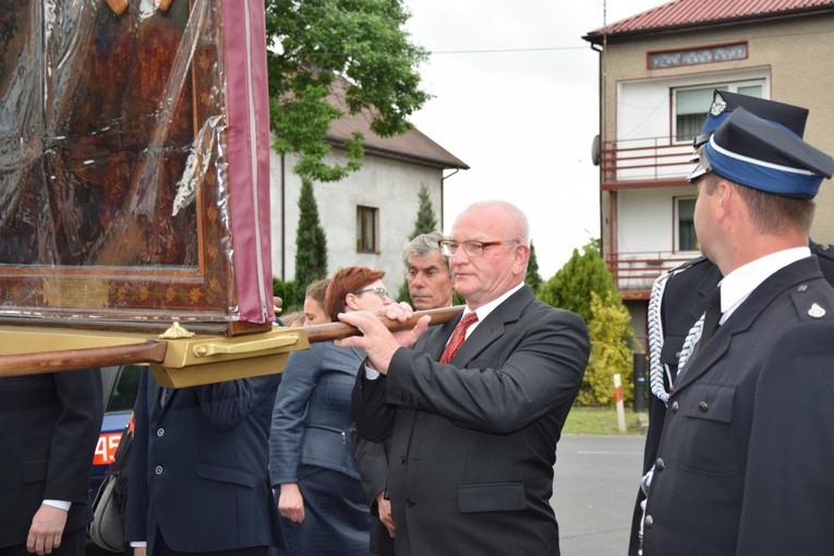 Powitanie ikony MB Częstochowskiej w Łyszkowicach