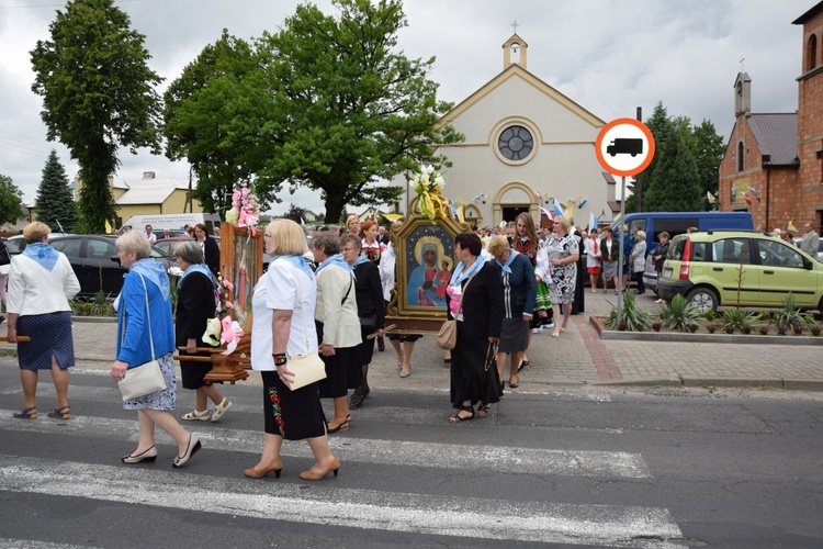 Powitanie ikony MB Częstochowskiej w Łyszkowicach