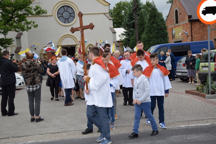 Powitanie ikony MB Częstochowskiej w Łyszkowicach