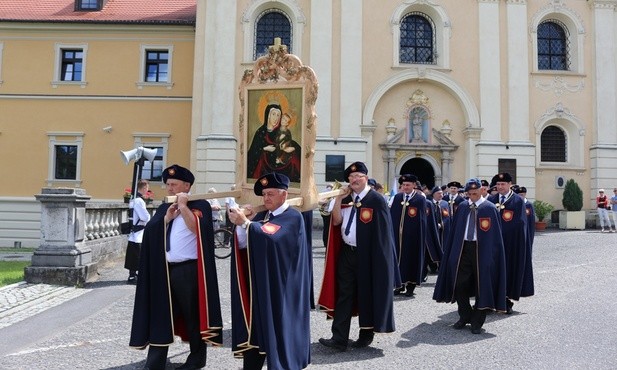 Spotkali się u Maryi, pokornej Matki 
