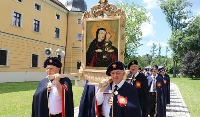 Spotkali się u Maryi, pokornej Matki 