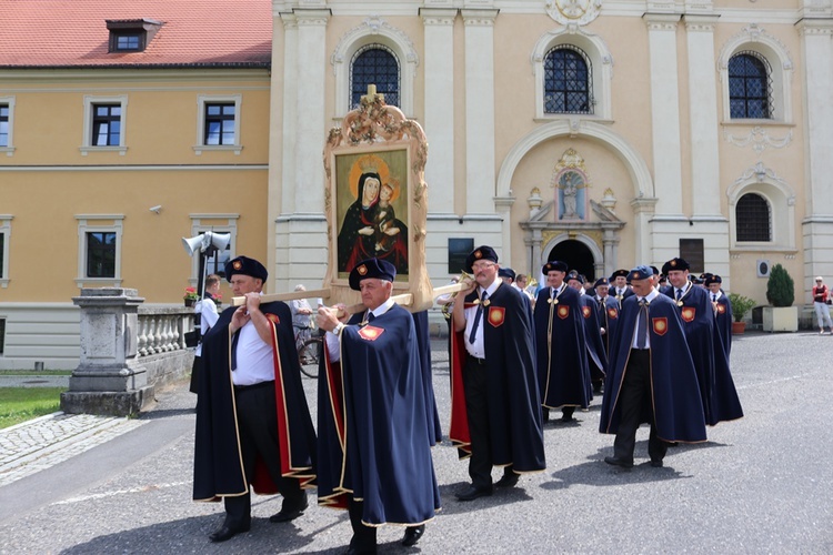 Uroczystość w Rudach 