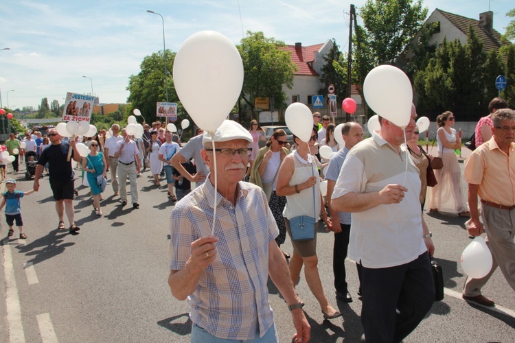 Marsz dla życia i mecz charytatywny