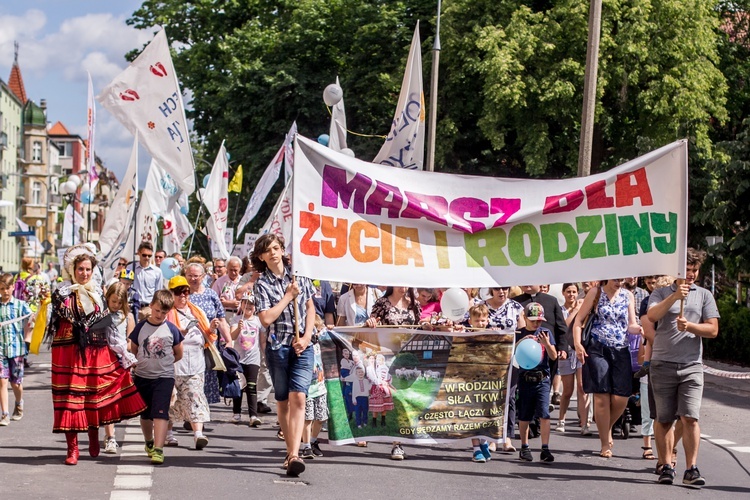 Marsz dla Życia i Rodziny w Olsztynie