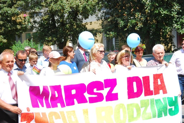 Po raz piąty rawianie uczestniczyli w Marszu dla Życia i Rodziny