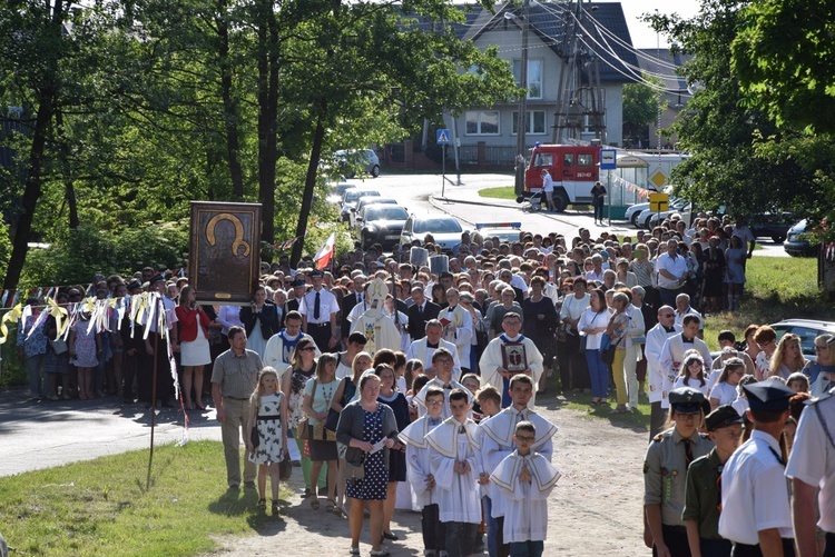 Powitanie ikony MB Częstochowskiej w Pszczonowie