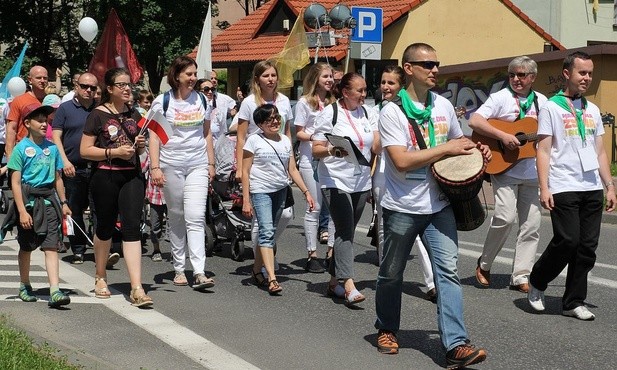 Żywieckie wspólnoty poprowadziły pierwszy Marsz dla Życia i Rodziny w mieście