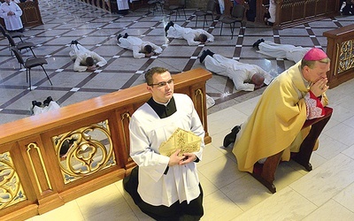 Liturgii święceń przewodniczył biskup Piotr Turzyński.