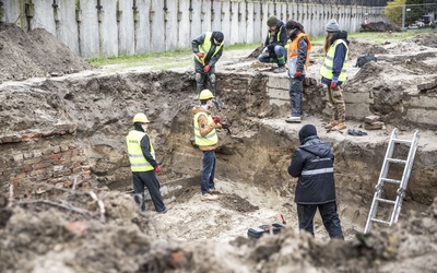 Na Łączce odkryto zbiorowy grób