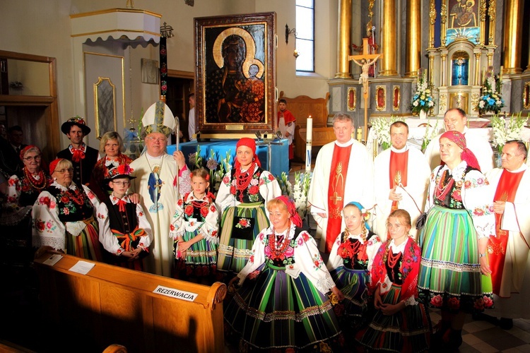 Powitanie ikony MB Częstochowskiej w parafii Świętego Ducha w Łowiczu