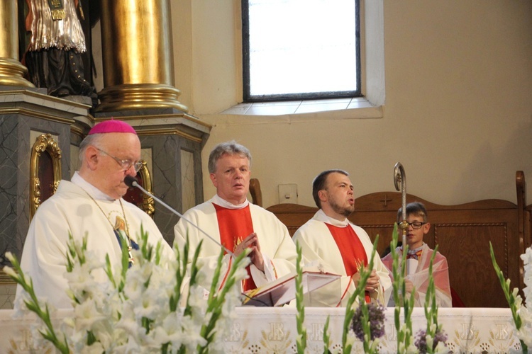 Powitanie ikony MB Częstochowskiej w parafii Świętego Ducha w Łowiczu