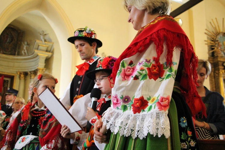 Powitanie ikony MB Częstochowskiej w parafii Świętego Ducha w Łowiczu