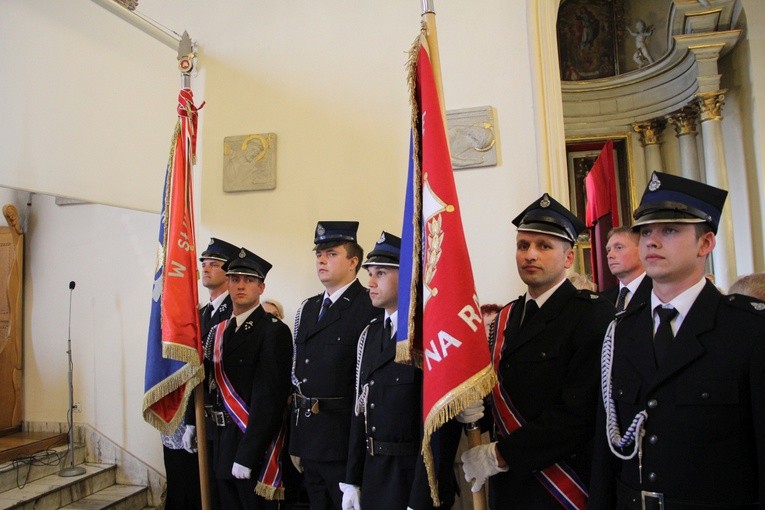 Powitanie ikony MB Częstochowskiej w parafii Świętego Ducha w Łowiczu