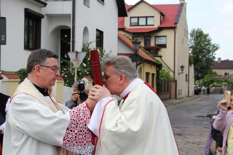 Powitanie ikony MB Częstochowskiej w parafii Świętego Ducha w Łowiczu