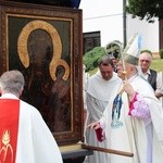 Powitanie ikony MB Częstochowskiej w parafii Świętego Ducha w Łowiczu