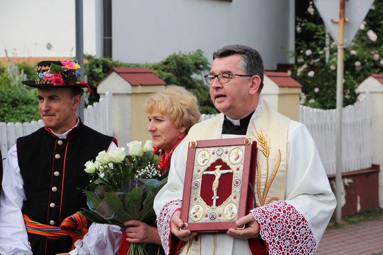 Powitanie ikony MB Częstochowskiej w parafii Świętego Ducha w Łowiczu
