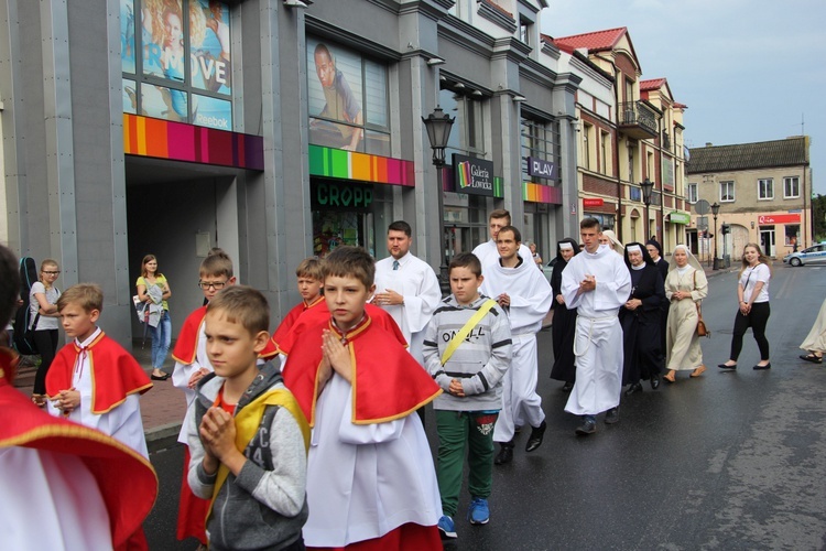 Powitanie ikony MB Częstochowskiej w parafii Świętego Ducha w Łowiczu