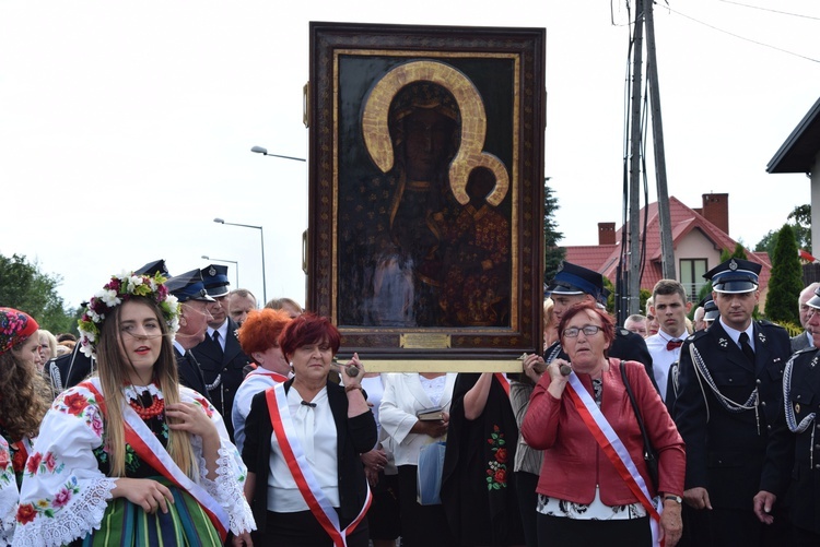 Powitanie ikony MB Częstochowskiej w Bobrownikach