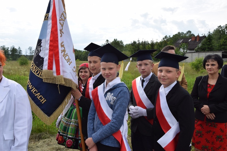 Powitanie ikony MB Częstochowskiej w Bobrownikach