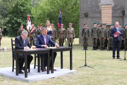 Narodowy Dzień Pamięci w Oświęcimiu z premier Szydło - 2017