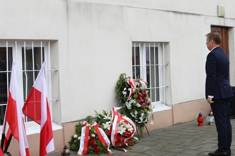 Narodowy Dzień Pamięci w Oświęcimiu z premier Szydło - 2017