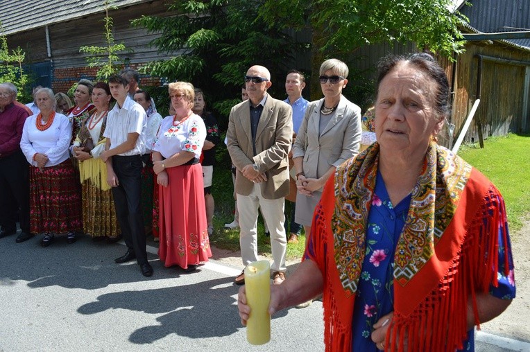 Procesja z widokiem na Tatry w Miętustwie