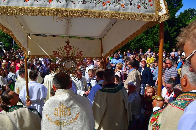 Najświętszy sakrament na Krupówkach