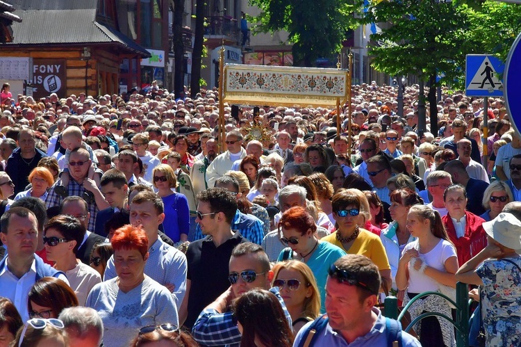 Najświętszy sakrament na Krupówkach