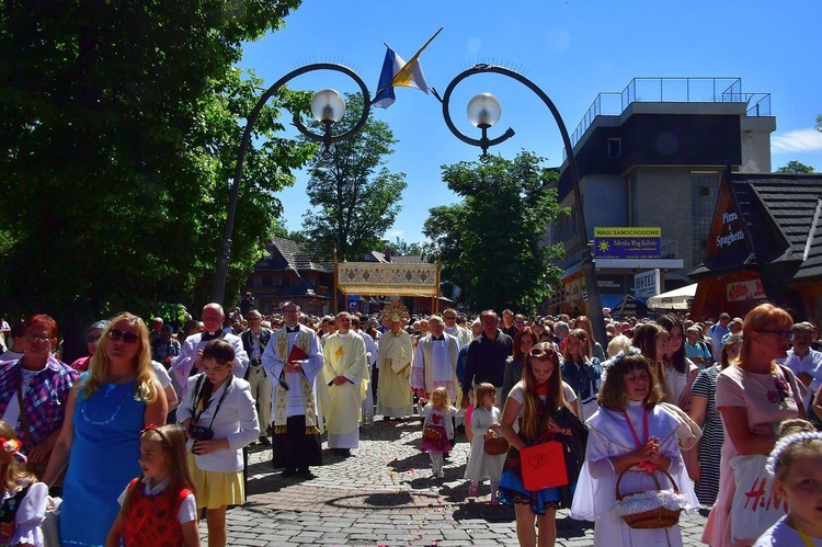 Najświętszy sakrament na Krupówkach