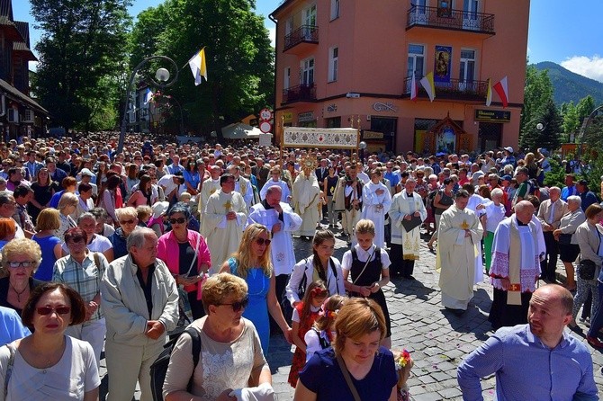 Najświętszy sakrament na Krupówkach