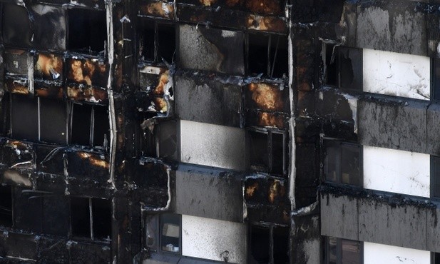 Już 17 ofiar śmiertelnych pożaru w Londynie