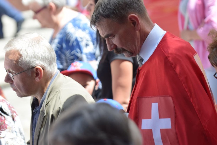 Ulicami Świdnicy z Najświętszym Sakramentem