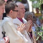 Ulicami Świdnicy z Najświętszym Sakramentem