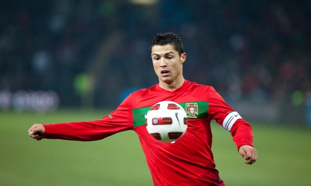 Cristiano Ronaldo na zarzuty o manipulacje podatkowe odpowiada milczeniem