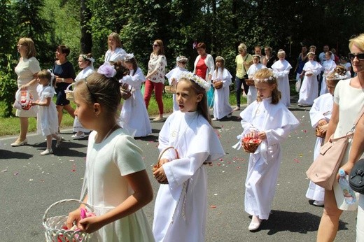 Procesja Bożego Ciała w Bielanach - 2017