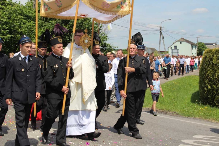 Procesja Bożego Ciała w Bielanach - 2017