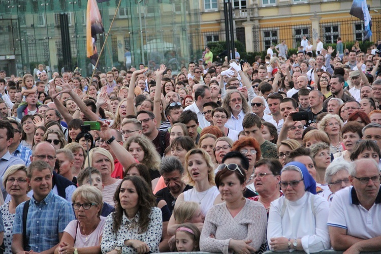 WNieboGłosy!