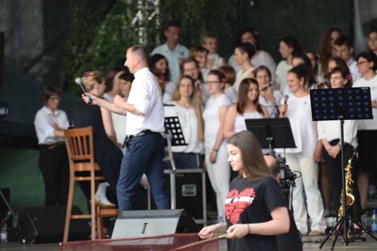 Koncert "Rozpalić serca" w Strzegomiu