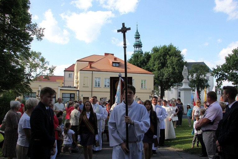 Powitanie MB Częstochowskiej w kościele rektorskim oo. pijarów w Łowiczu