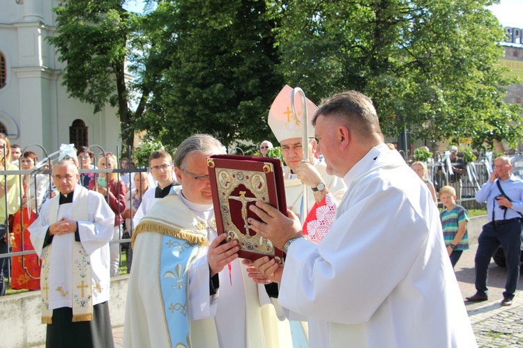 Powitanie MB Częstochowskiej w kościele rektorskim oo. pijarów w Łowiczu