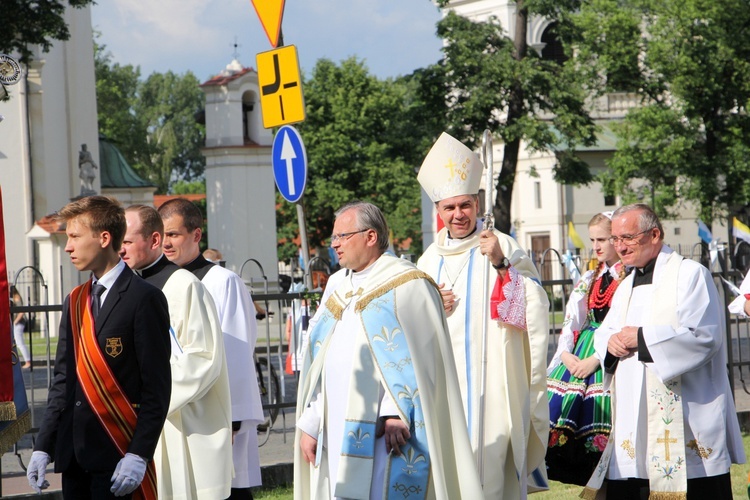 Powitanie MB Częstochowskiej w kościele rektorskim oo. pijarów w Łowiczu