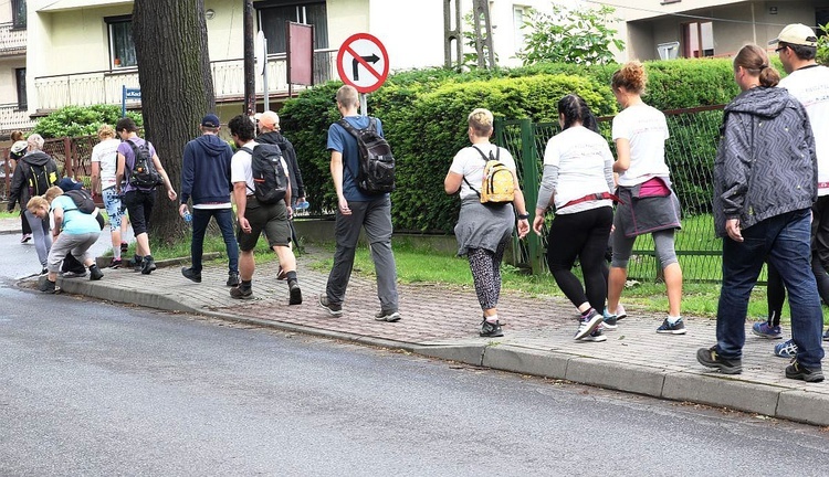 Z Jawiszowic-os. Brzeszcze na Jasną Górę w 36h